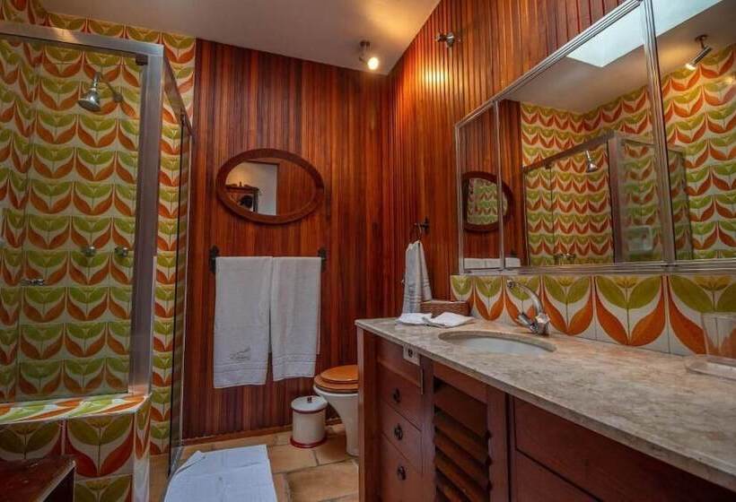 پانسیون Mansão Nacional Inn