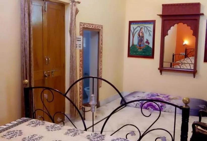 ペンション Shivam Tourist Guest House