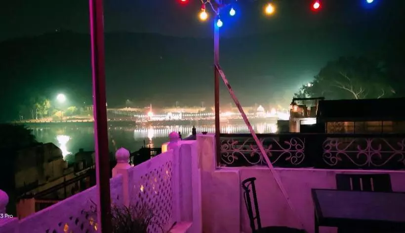 ペンション Shivam Tourist Guest House