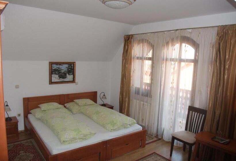 پانسیون Sóvirág Vendégház