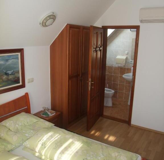 پانسیون Sóvirág Vendégház