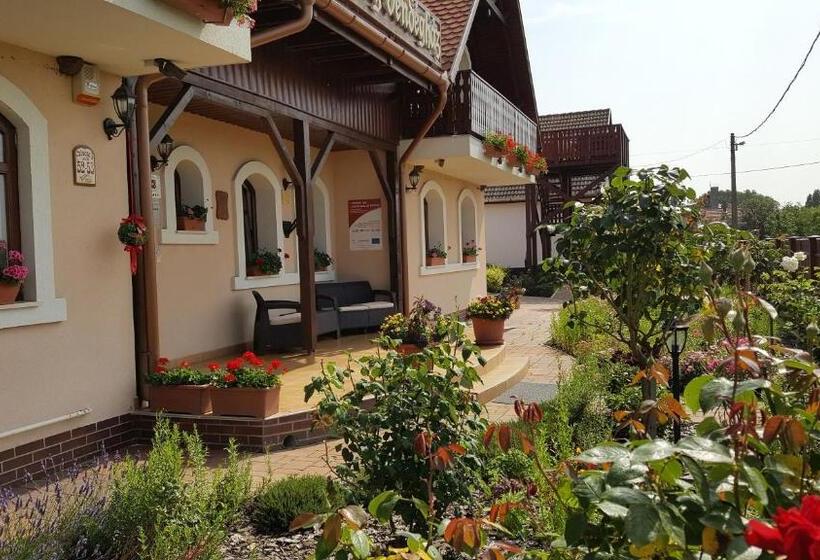 پانسیون Sóvirág Vendégház