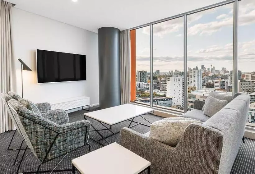 Meriton Suites Zetland
