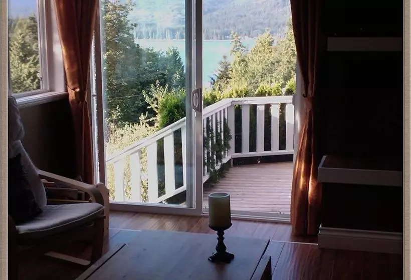 Majatalo Above The Inlet