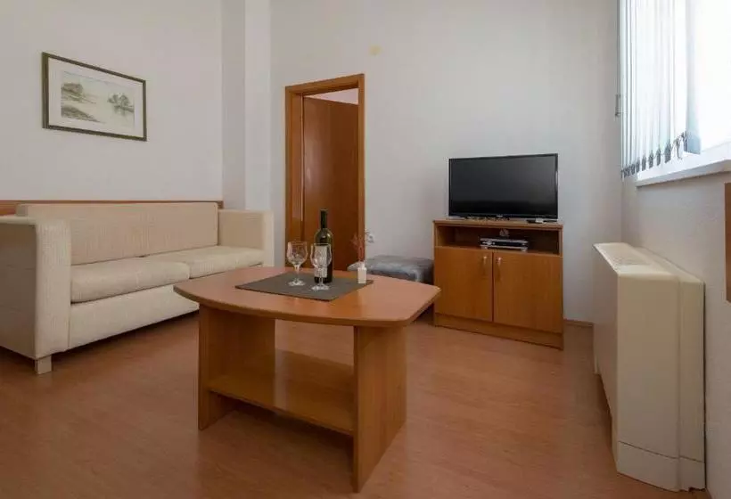 پانسیون Apartments Obradović
