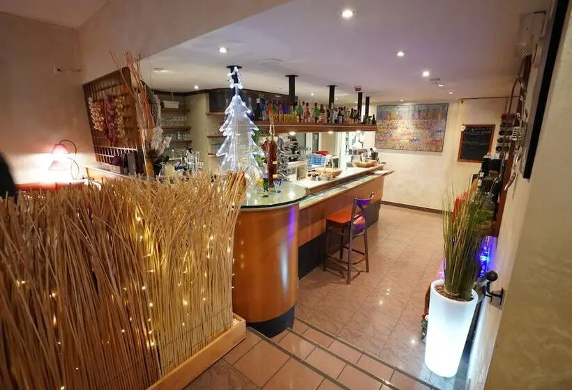 ペンション Bahnhof Haus