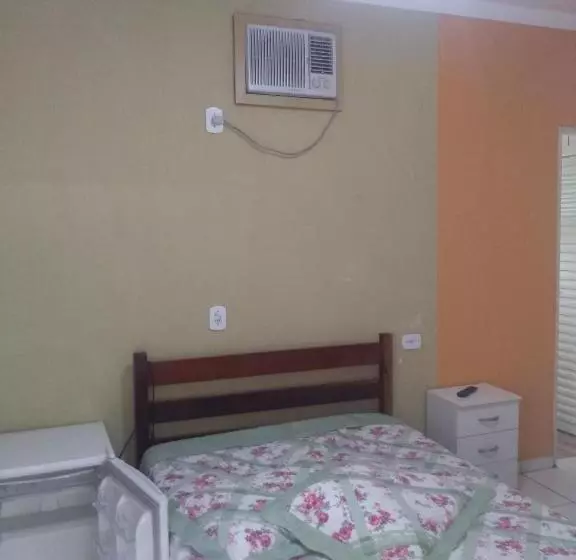 Majatalo Camping Clube E Pousada Novilha De Ouro