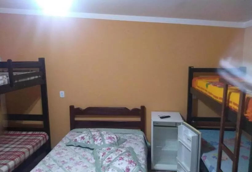 Majatalo Camping Clube E Pousada Novilha De Ouro