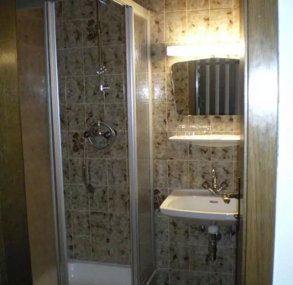 ペンション Gasthof Steinbräu