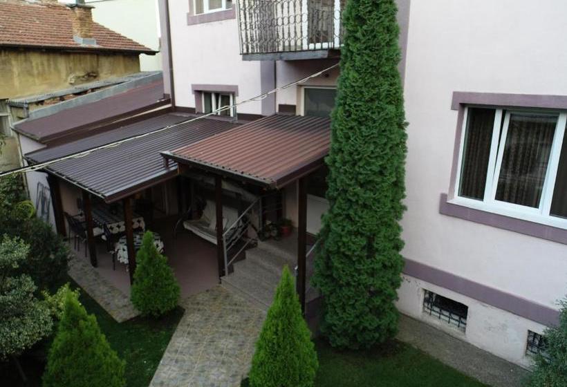 پانسیون Guest House Via