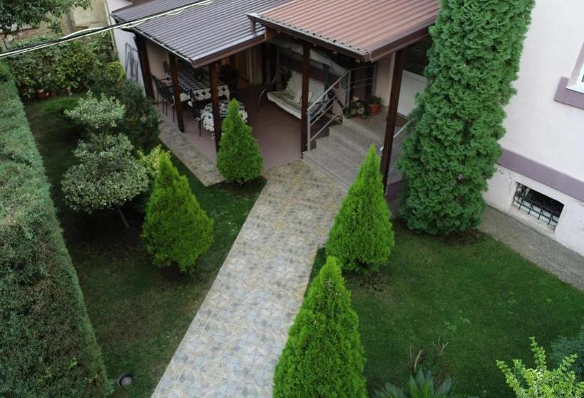 پانسیون Guest House Via