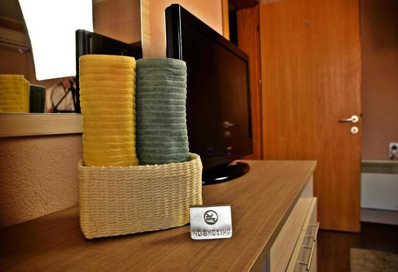 پانسیون Guest House Via