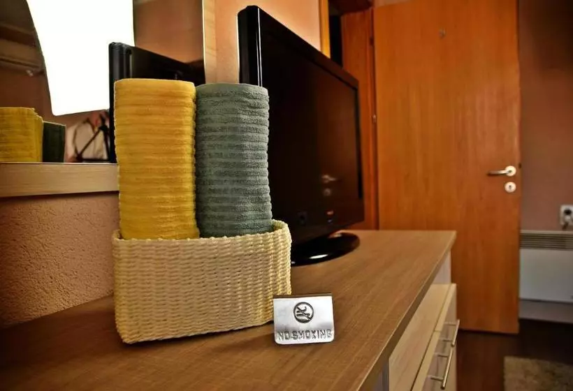 پانسیون Guest House Via