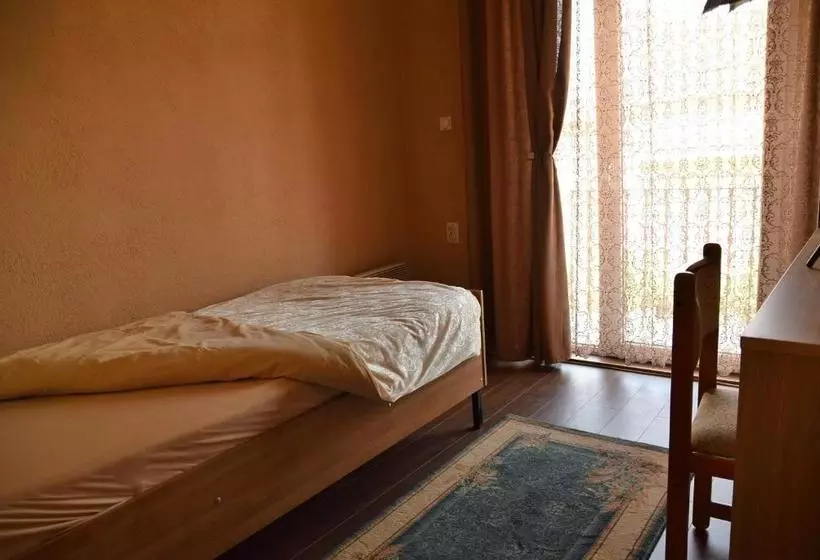 پانسیون Guest House Via