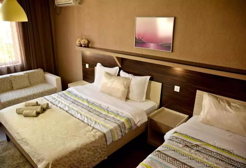 پانسیون Guest House Via