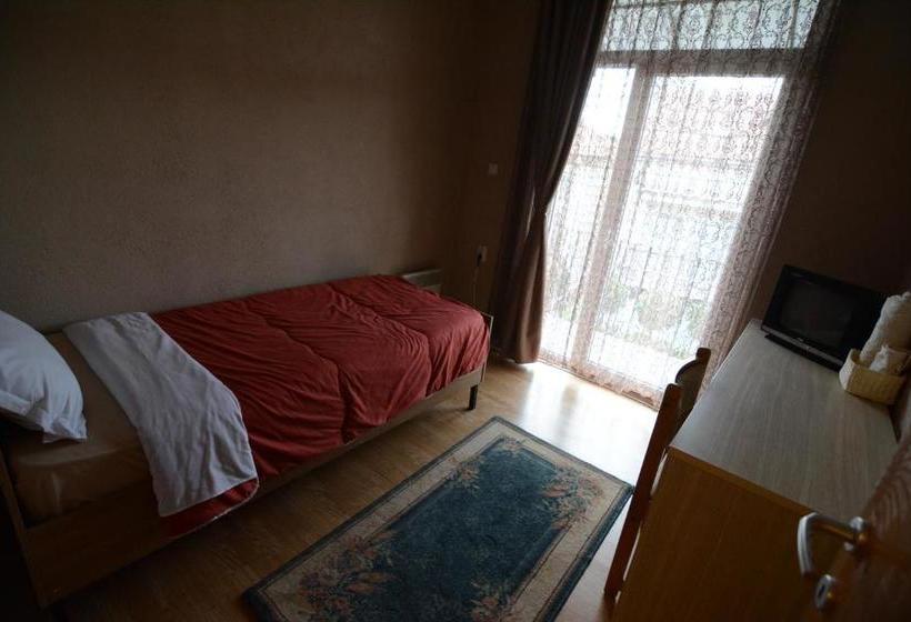 پانسیون Guest House Via