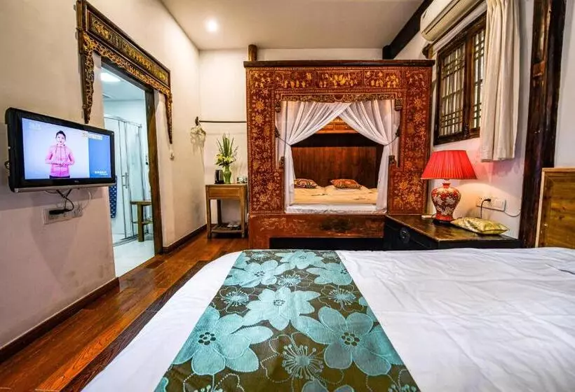 Majatalo Hui Boutique