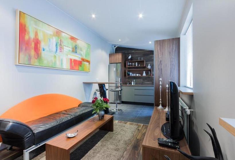 Pensionat Smaragata Rooms