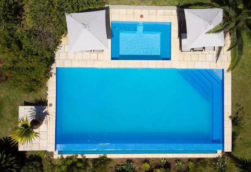 Majatalo The Ocean Bay Luxury Guesthouse