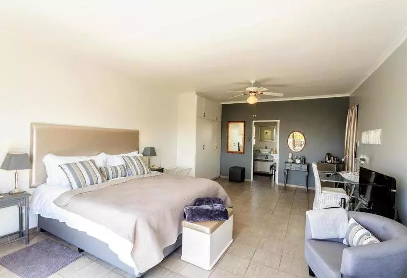 Majatalo The Ocean Bay Luxury Guesthouse