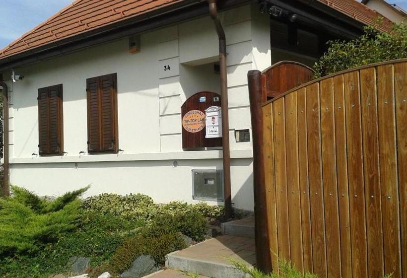 بنسيون Tip Top Lak Vendégház
