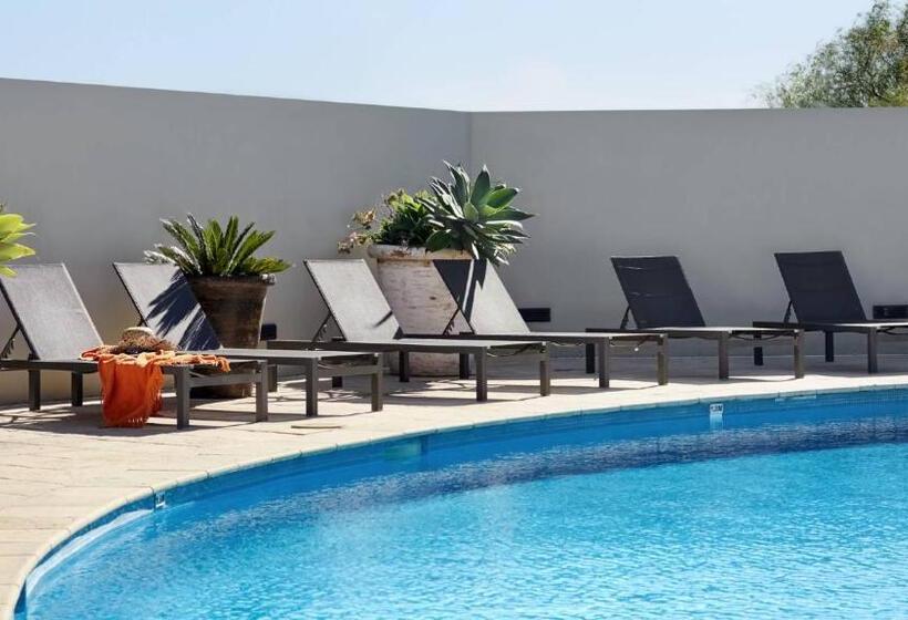 בית מלון כפרי Elysia Wellness Retreat