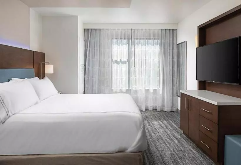 Even Hotel Alpharetta   Avalon Area, An Ihg