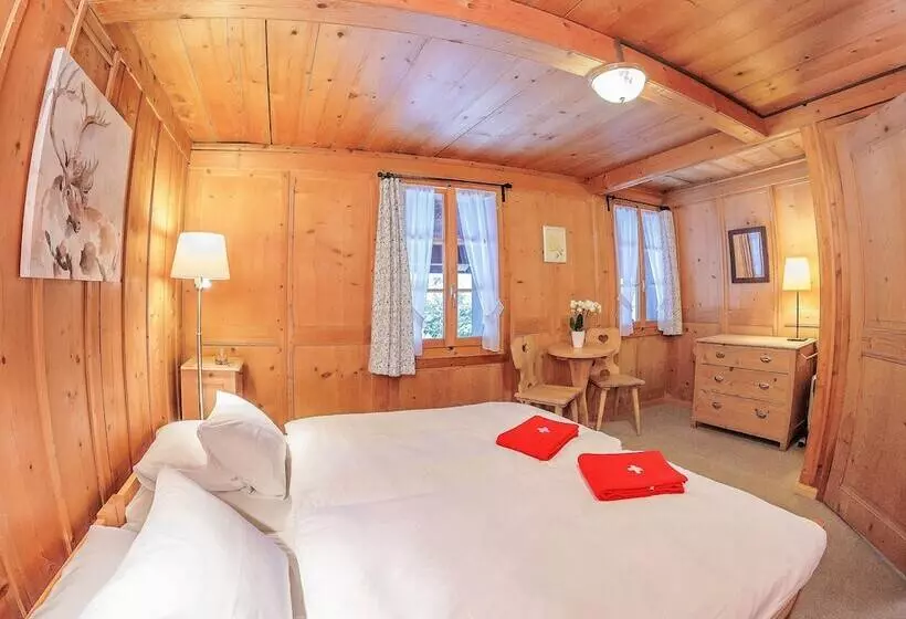 Hotelli Guest House Du Grand Paradis   On Piste