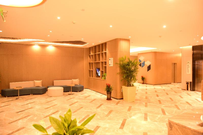 ホテル Holiday Inn Express Lhasa Potala Square