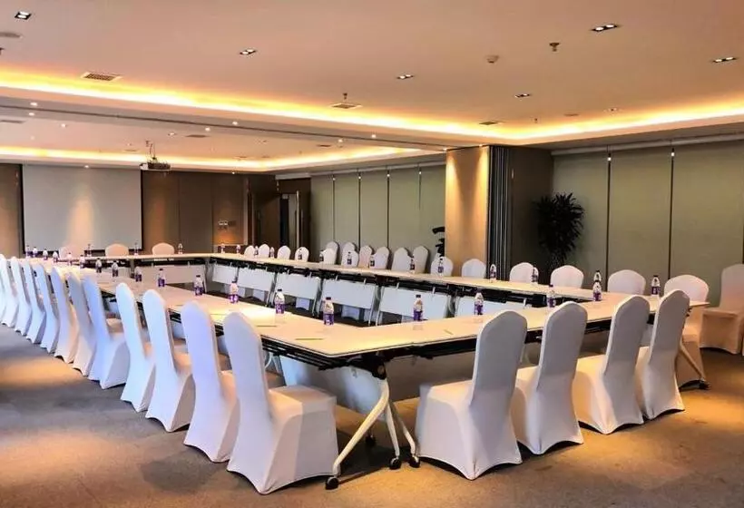 ホテル Holiday Inn Suites Xi An High Tech Zone, An Ihg