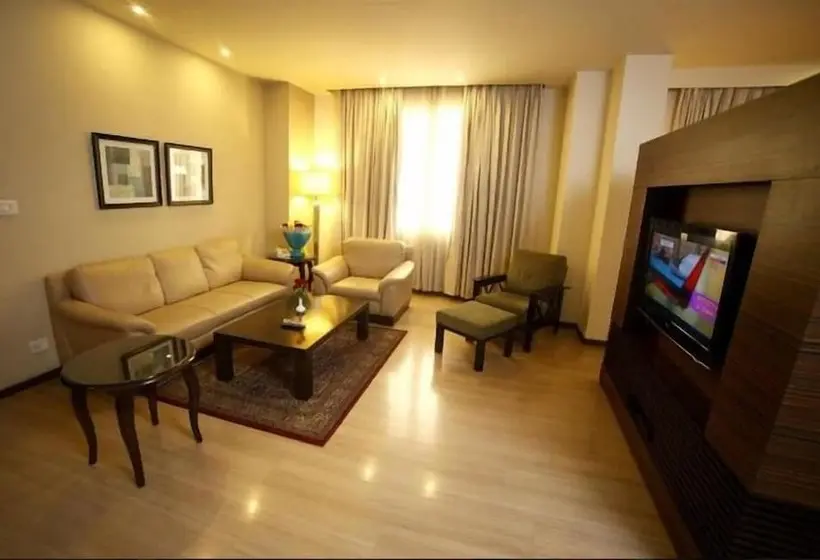 Hotel M1