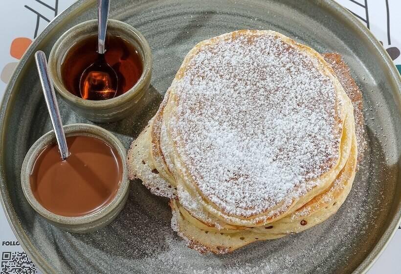 בית מלון כפרי Metropole Urban