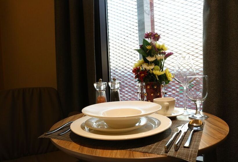 Red Hotel Cubao, Quezon City