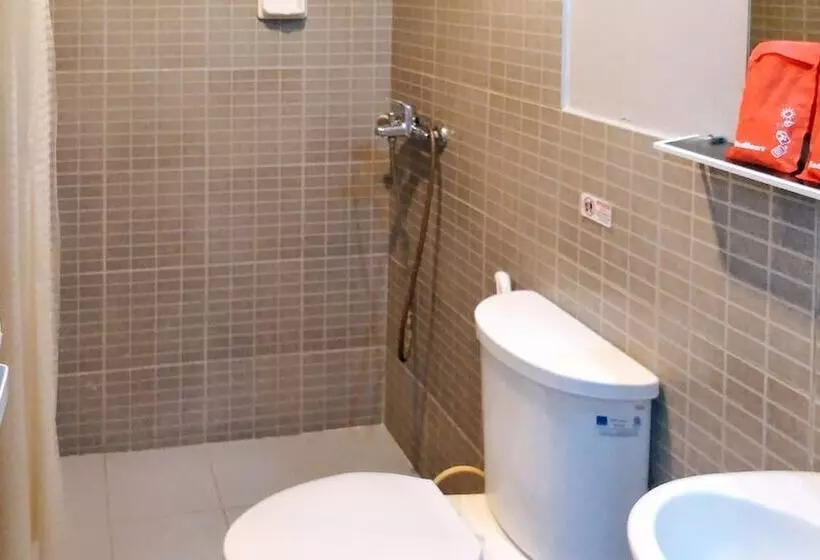 Reddoorz Plus New Era Budget Hotel Mandaue Former Reddoorz Plus Near Uv Mandaue Cebu