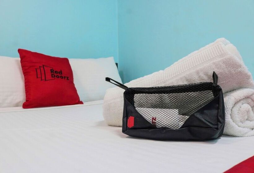 Reddoorz Plus New Era Budget Hotel Mandaue Former Reddoorz Plus Near Uv Mandaue Cebu