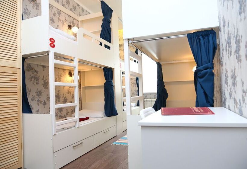 Mini Hotel Artist On Baumanskaya   Hostel