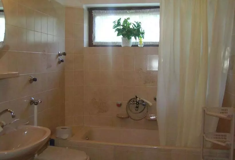 پانسیون Balázs Apartman