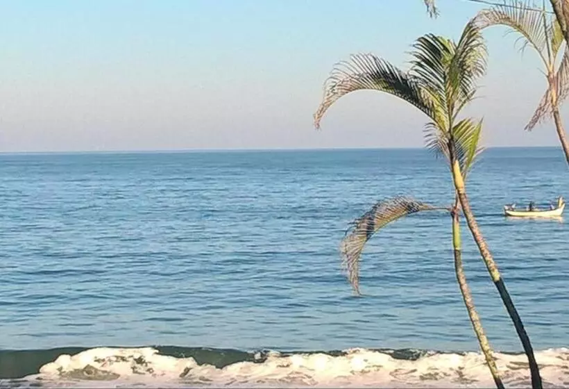 ペンション Pousada Dimari