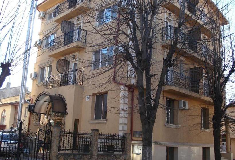 بنسيون Villa Edel Constanta