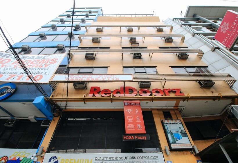 Reddoorz @ Hotel Rosemarie