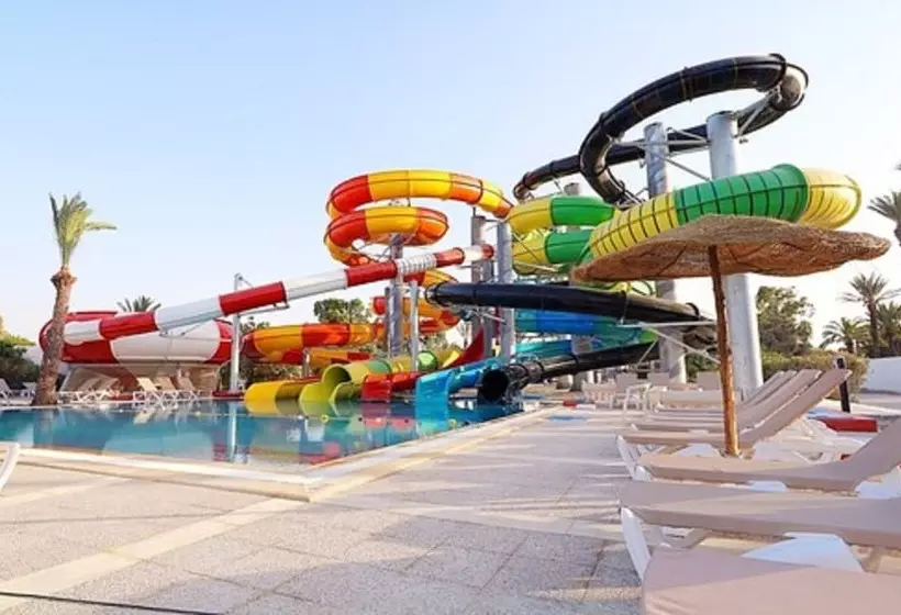Lomakeskus Shems Holiday Village & Aquapark