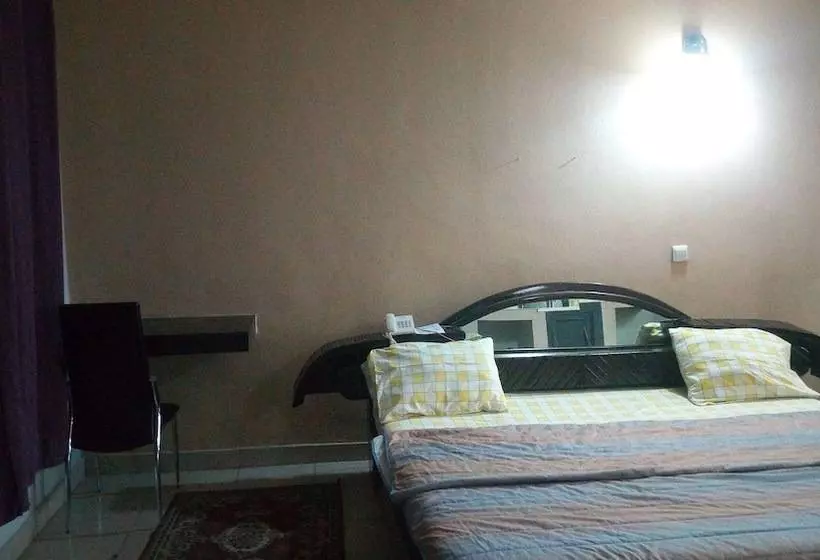 Abal Hall And Hotels