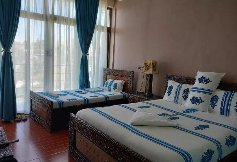 تختخواب و صبحانه Blue Nile Guest House