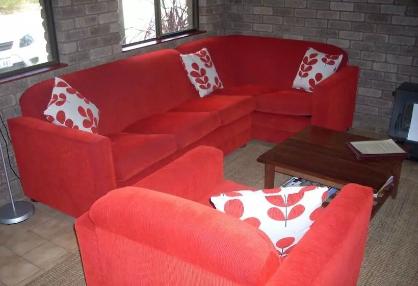 Caves Road Chalets
