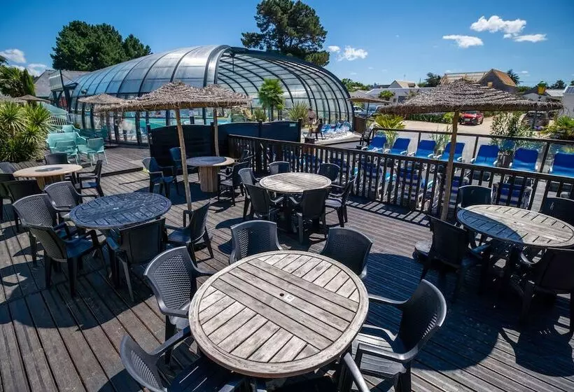 簡易ホテル Camping Emeraude