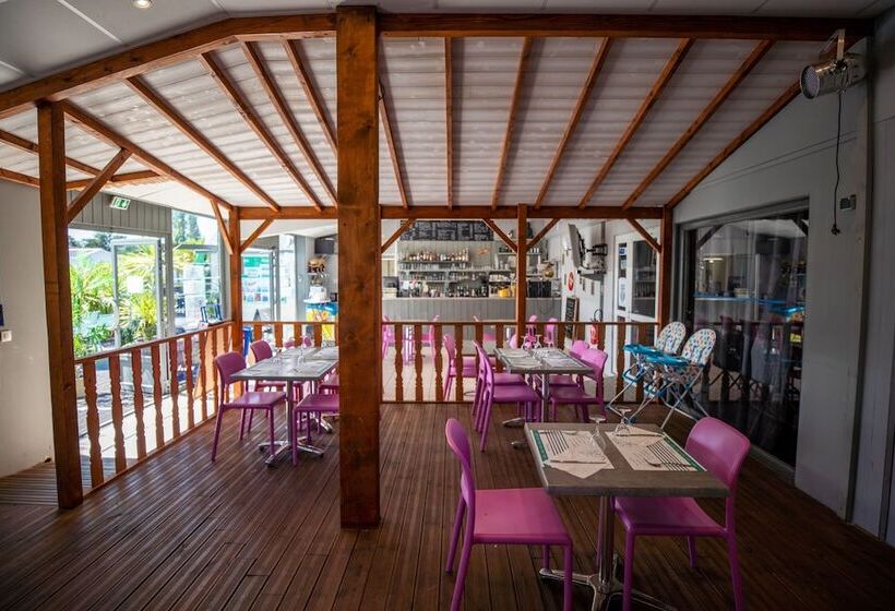 簡易ホテル Camping Emeraude