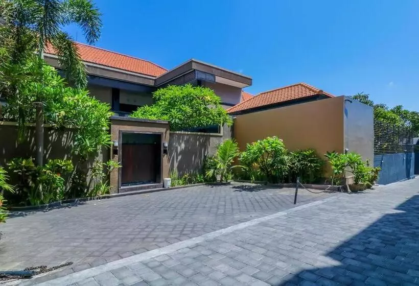 簡易ホテル Leluhur Bali Private Villa And Apartment