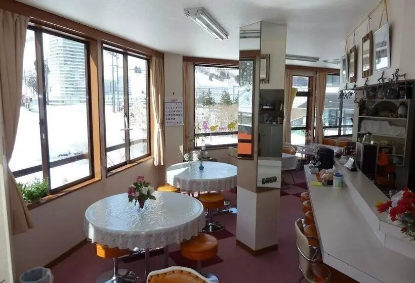 簡易ホテル Ouji Pension Naeba