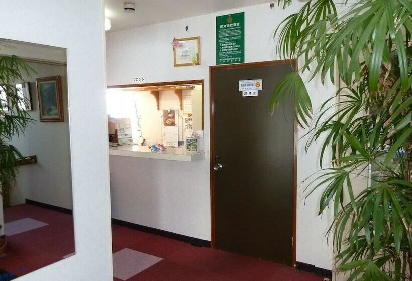 مسافرخانه Ouji Pension Naeba