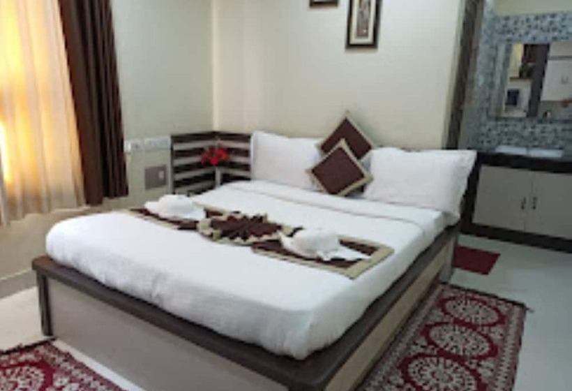 בית מלון כפרי Bnson Blue Cuttack